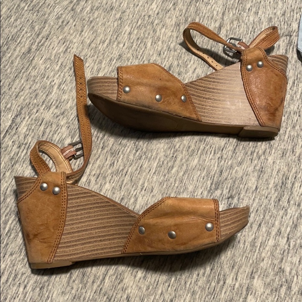 Lucky brand wedges